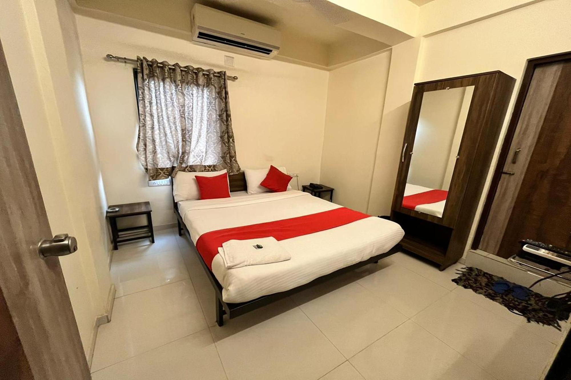 Hotel Kalyan Palace Watuwa Eksteriør bilde