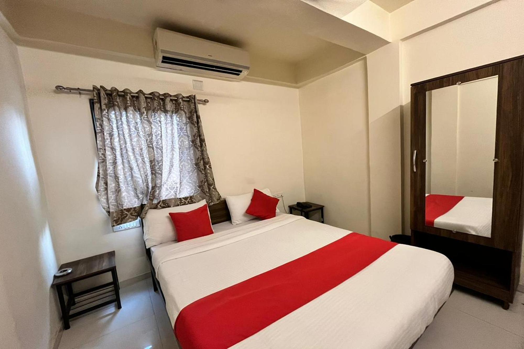 Hotel Kalyan Palace Watuwa Eksteriør bilde