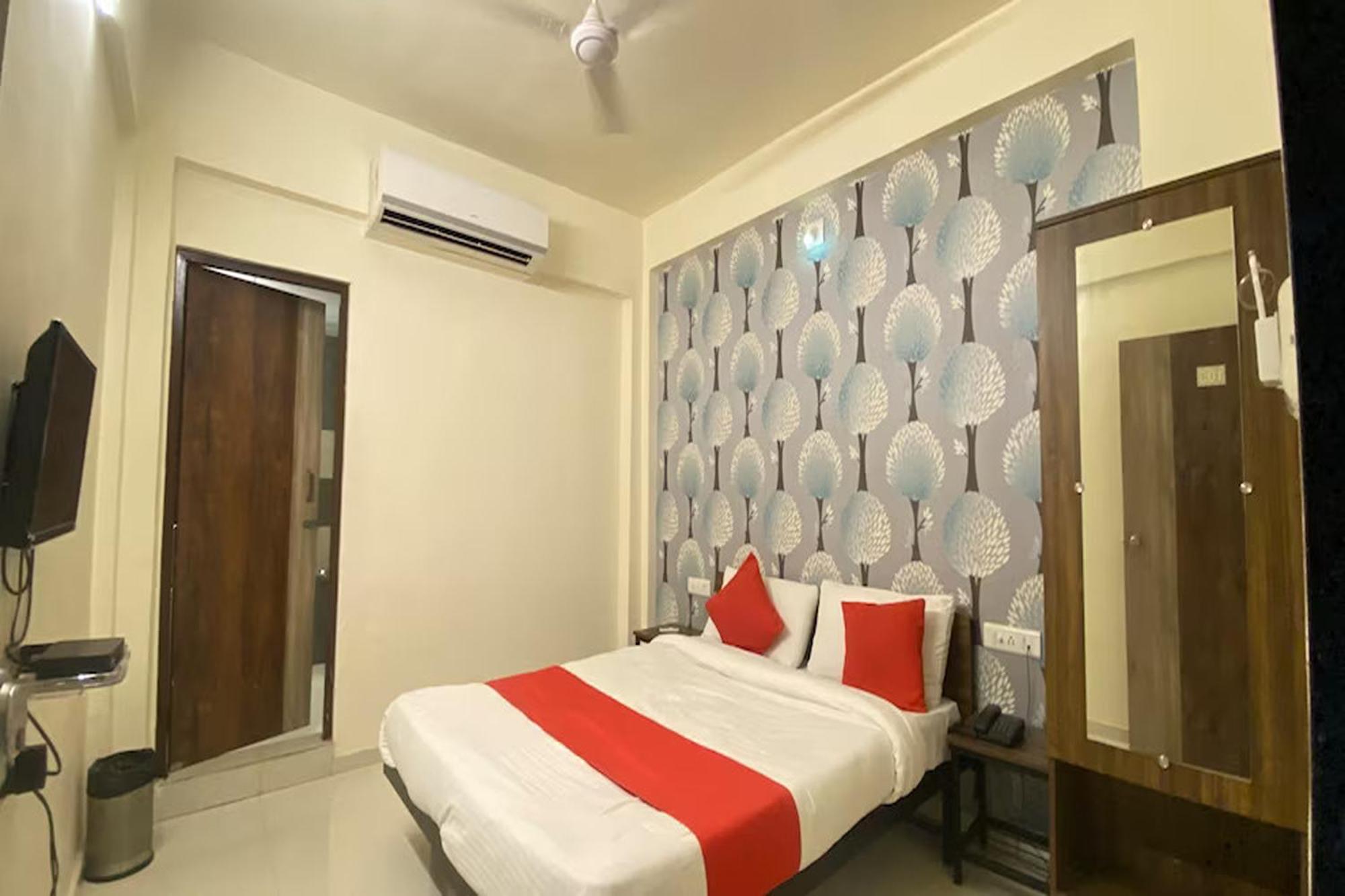 Hotel Kalyan Palace Watuwa Eksteriør bilde