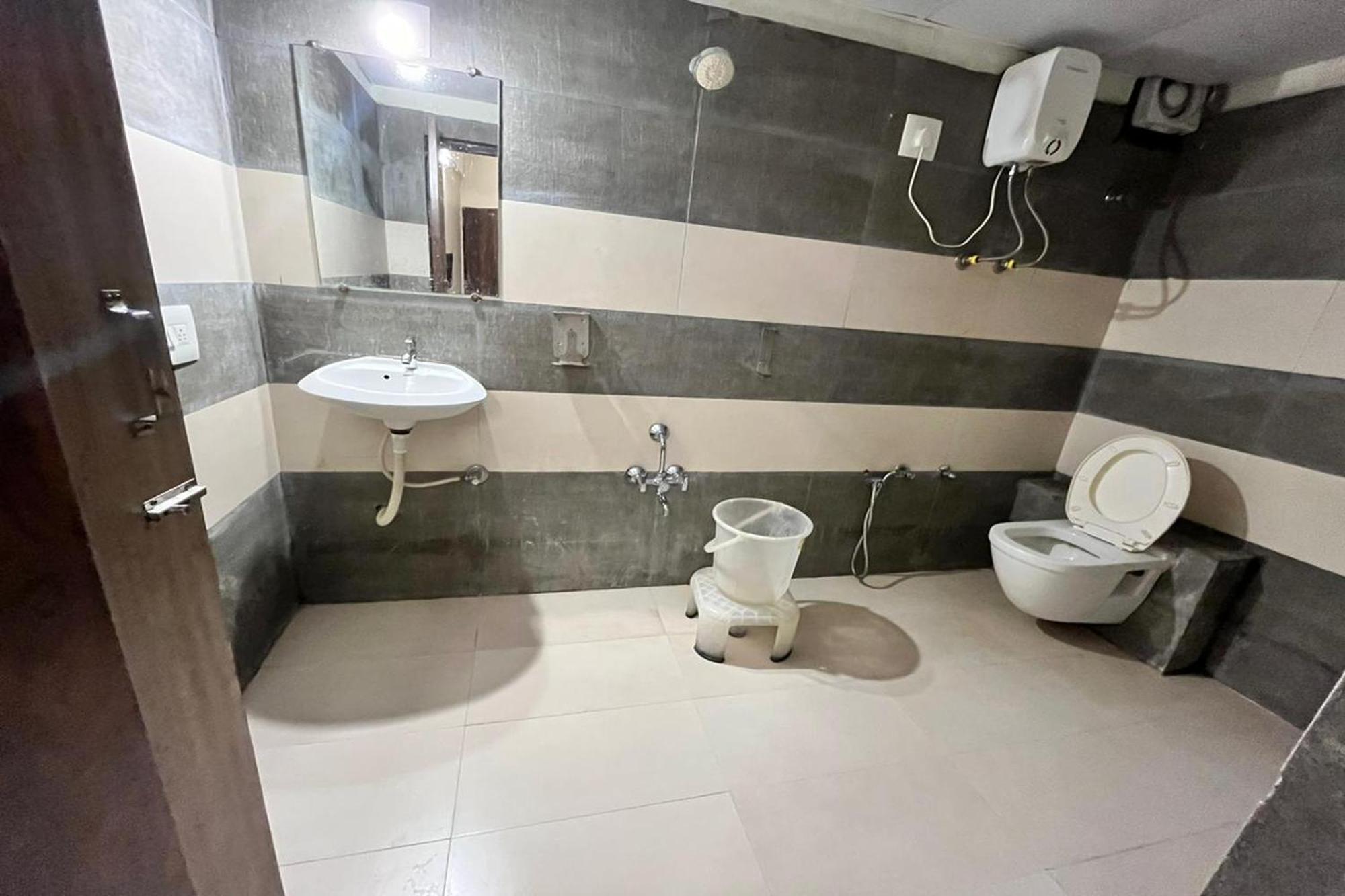 Hotel Kalyan Palace Watuwa Eksteriør bilde