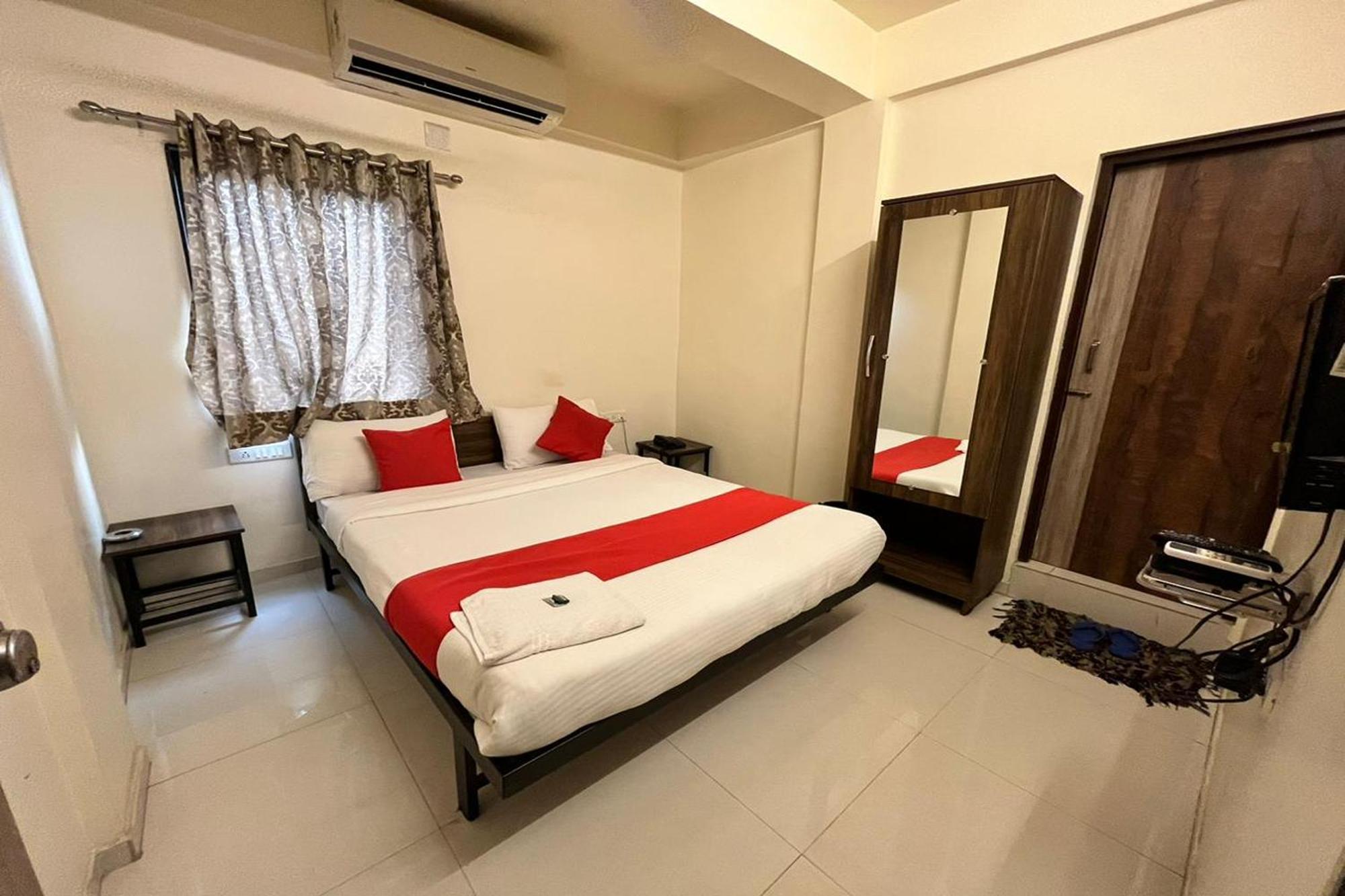 Hotel Kalyan Palace Watuwa Eksteriør bilde